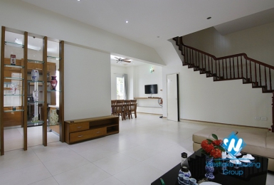 Affordable single detached villa for rent in Vinhomes Riverside, Hanoi
